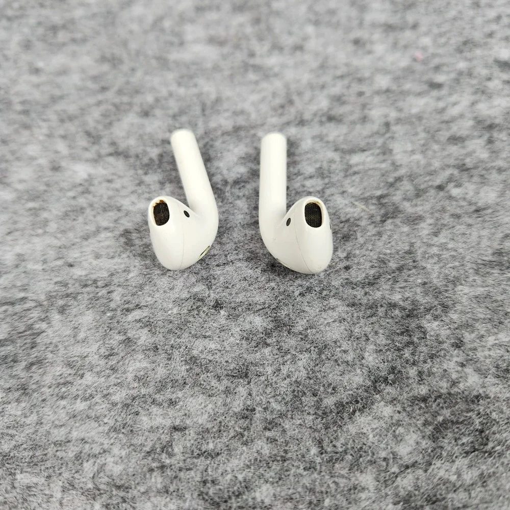 Apple AirPods 1st Gen A1722 Wireless White Replacement Left Right OEM NO CASE